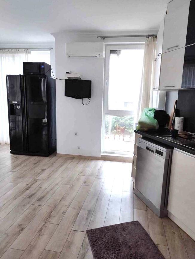 Продава се Четиристаен апартамент в Бургас, Сарафово - 142 кв.м за 1268 €/кв.м - Снимка #4