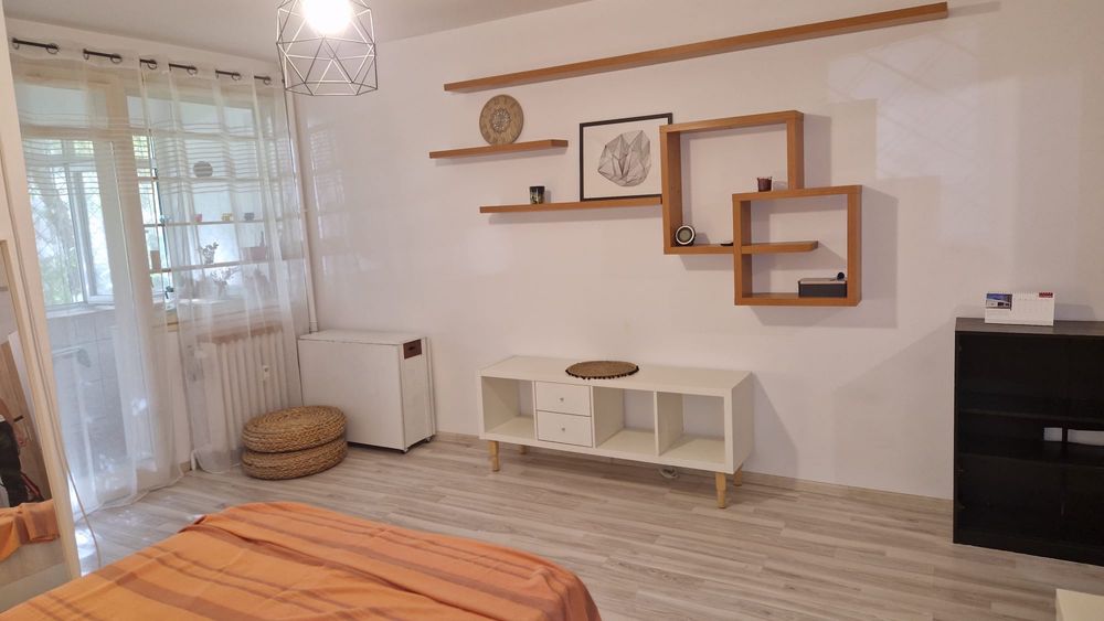 Inchiriez Garsoniera langa liceu Iulia Hasdeu