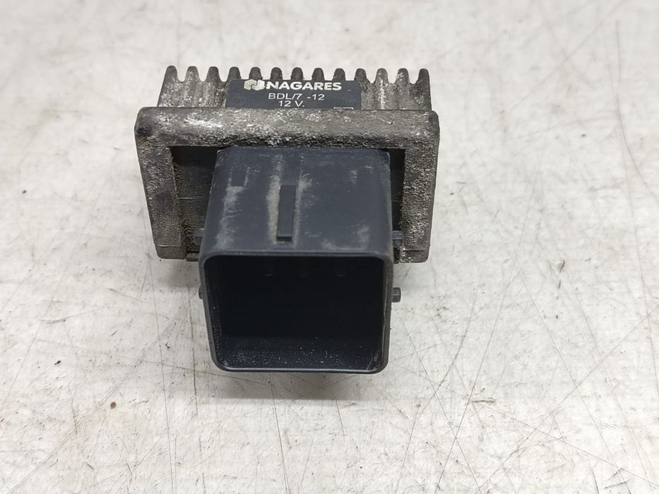 Releu bujii 1.5 DCI K9K792 9640469680a Dacia Logan 1 [facelift] [2007