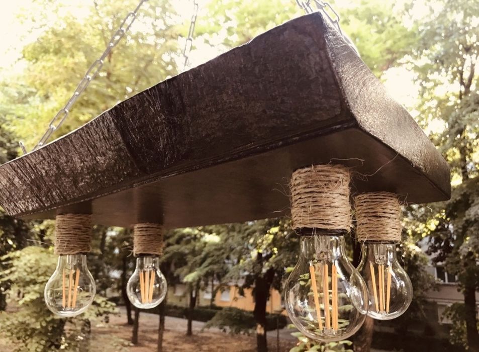 Candelabru rustic din lemn masiv cu becuri led