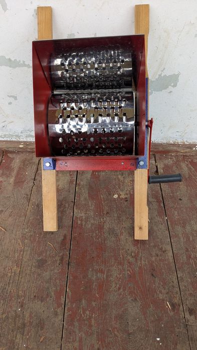 Răzătoare manuală pentru fructe și legume