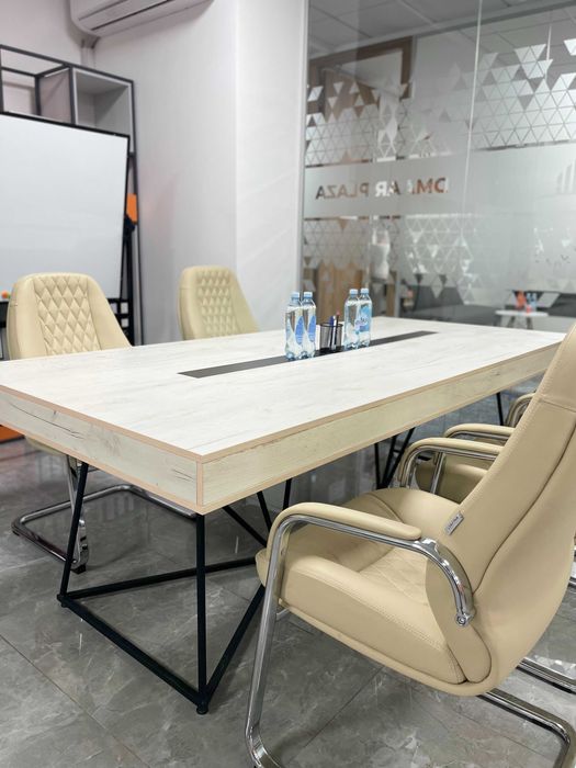 Стол для переговоров