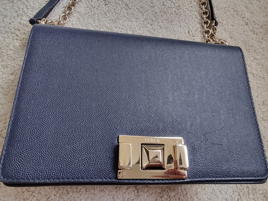 Продавам чанта Furla Mimi