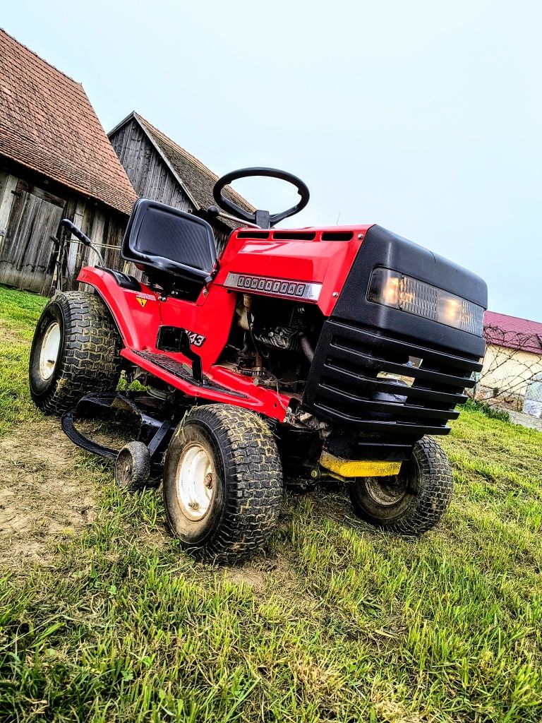 Tractoras pentru gazon/iarba 16cp V2 B&S