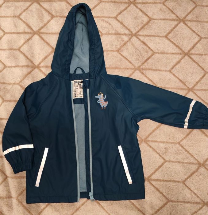 Детски есенни, зимни якета,  86-92

Детски якета. Две зимни и едно ес