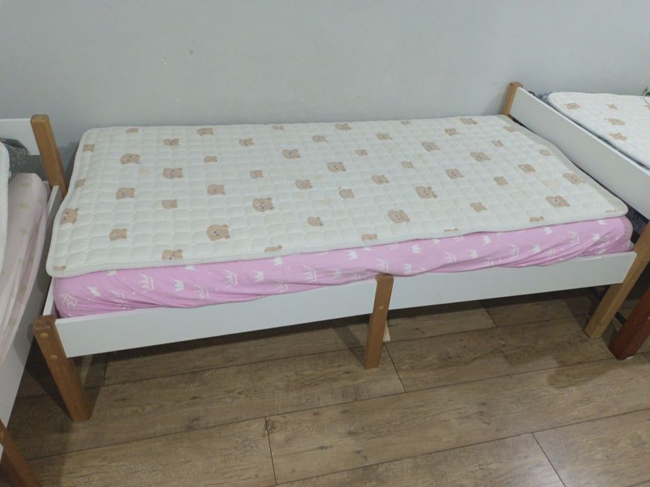 Продам 2 детские кровати