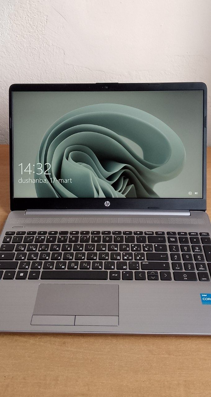 HP noutbook sotiladi srochna
