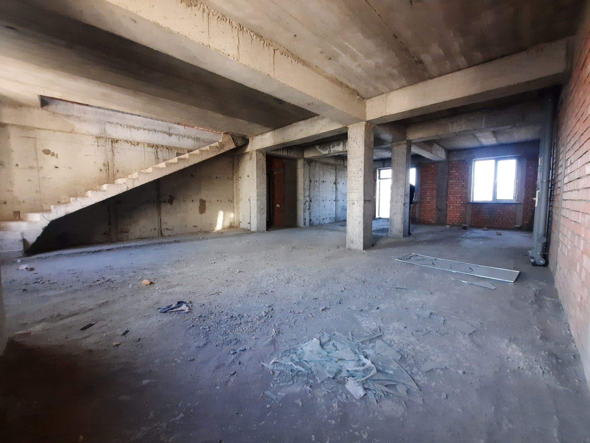 Бодомзор, пентхаус, дуплекс, коробка 208м² + 100м² терасса