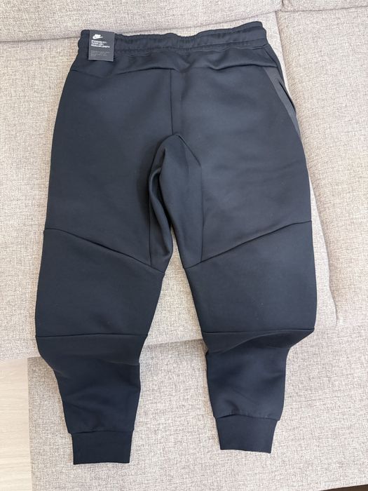 Pantaloni Nike Tech marimea S
