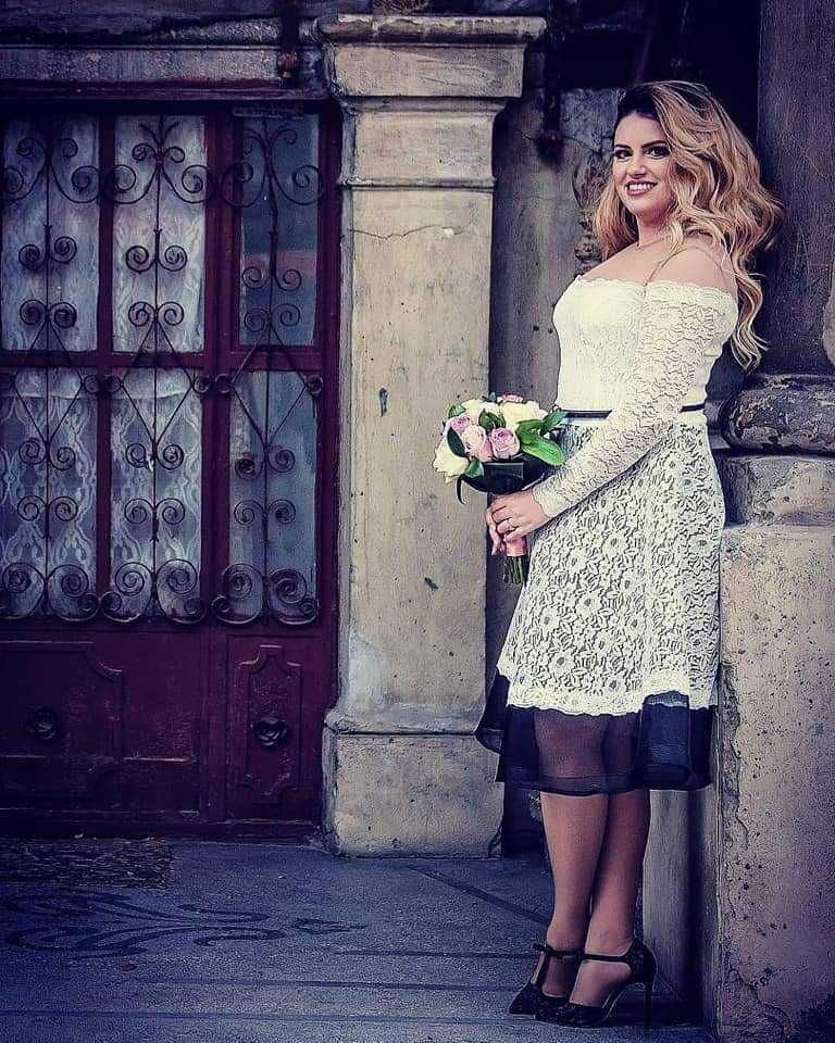 Vand rochie ocazie