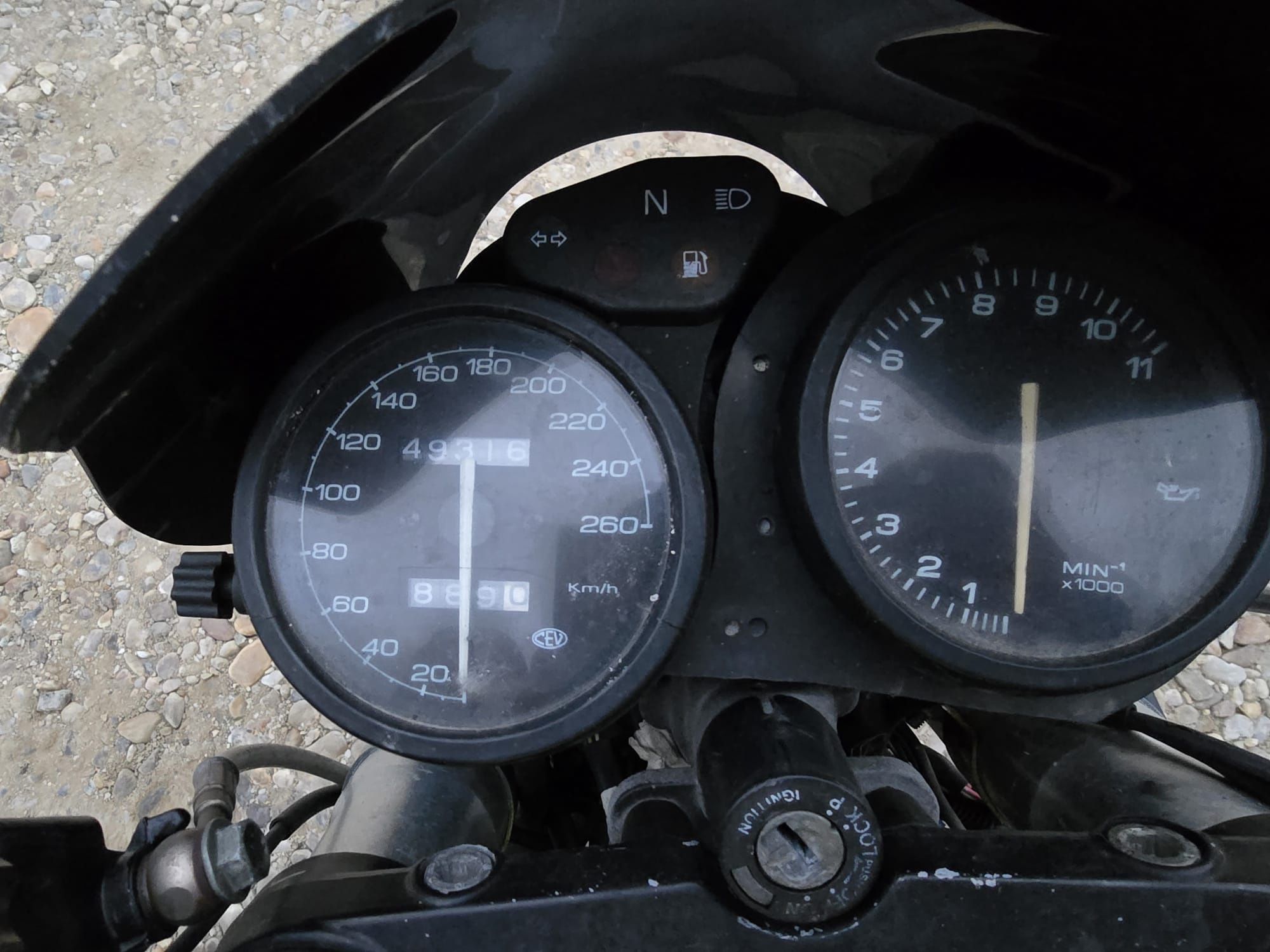 Vând Ducati v2 an 2003