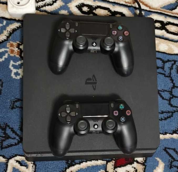 Продаётся Play Station 4