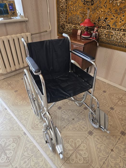 Продам кресло-коляску