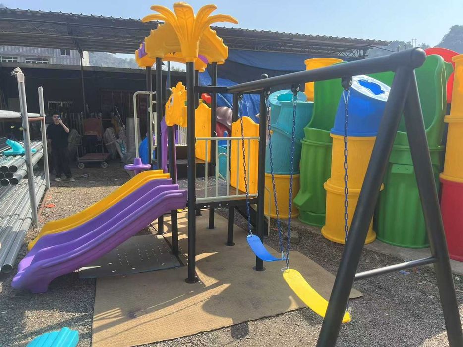 Детские игровые площадки в наличии на складе