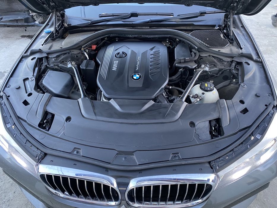 Caracasă filtru aer BMW seria 7 g11