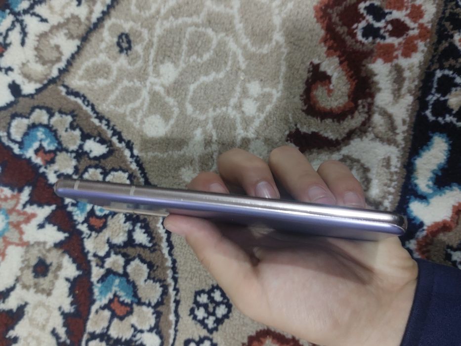 Samsung S 21 5G sotiladi 8/256