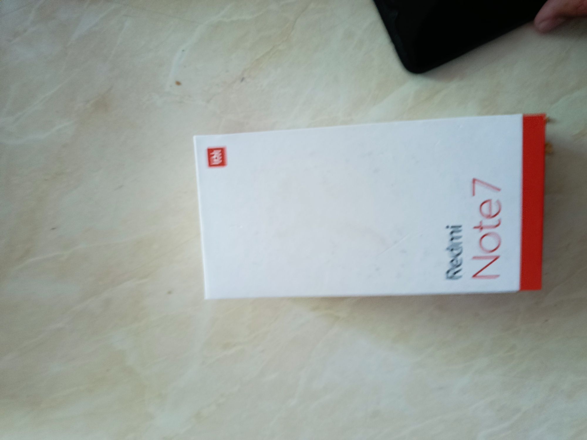 Redmi telefoni sotiladi