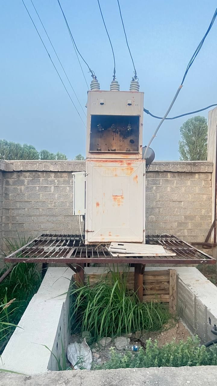 Trasfatmator 250 kv  ishlab turgan holatta yechilgan