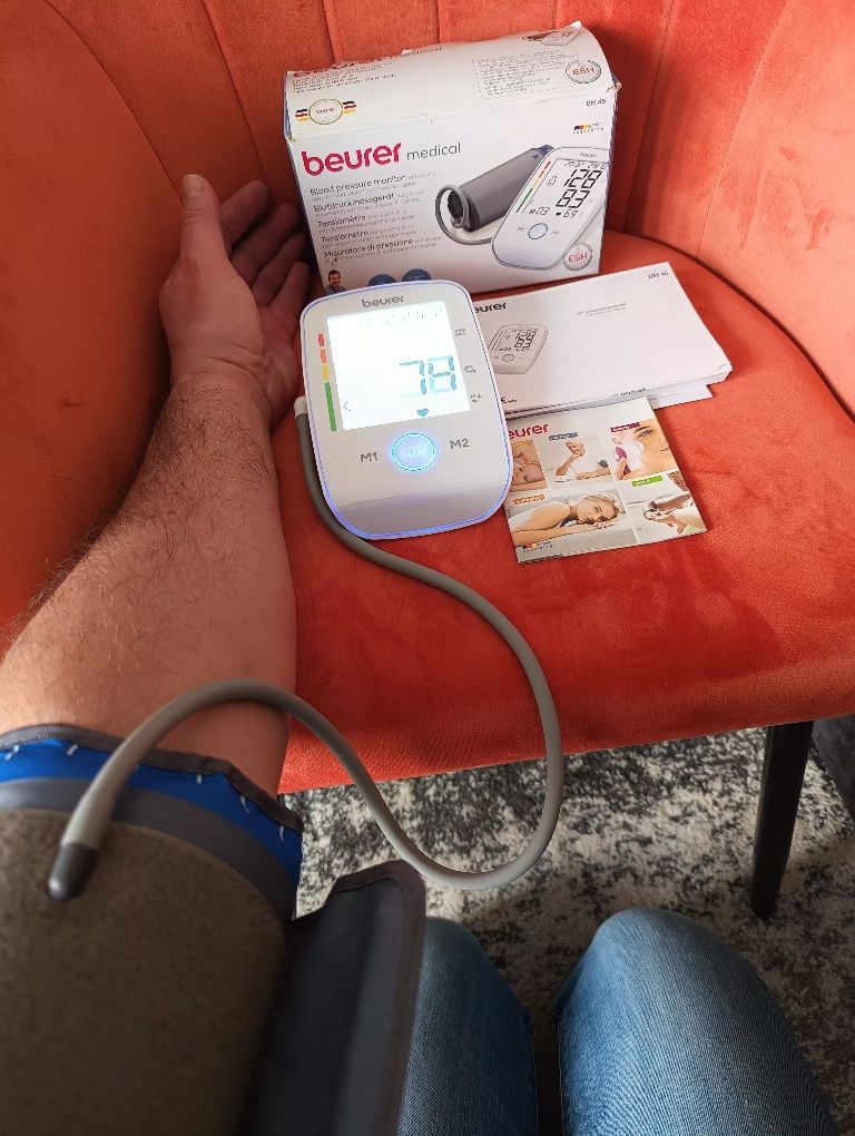 Tensiometru electronic digital automat Beurer,nou în cutie cu acte