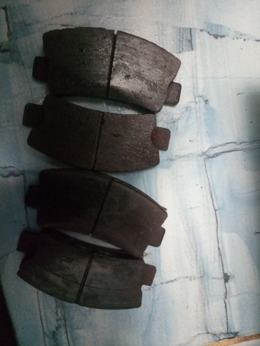 Plăcuțe frână Dacia 1310