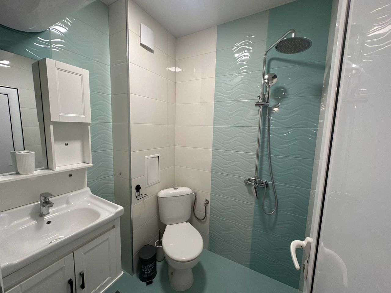 Дава се под наем Двустаен апартамент в Пловдив, Тракия - 70 кв.м за 408 € - Снимка #10