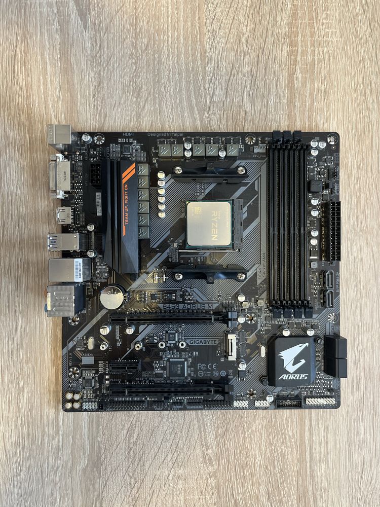 Gigabyte Aorus B450 M + Ryzen 1700x дъно с процесор