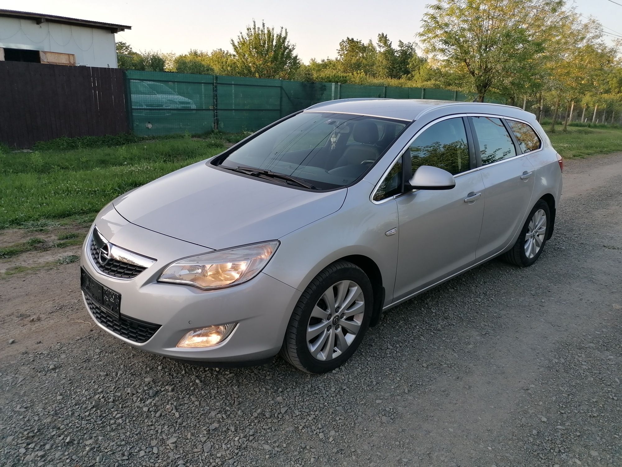 Opel astra j an 2011. 11