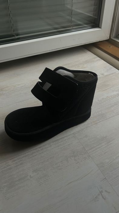 Постоперативна обувка ( след оперативна )