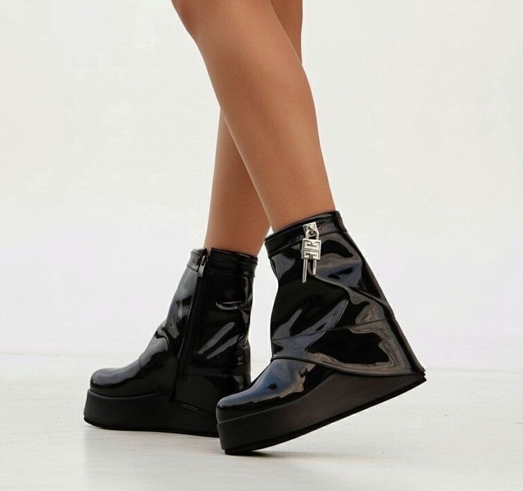 Боти на платформа - черен лак (36-40)