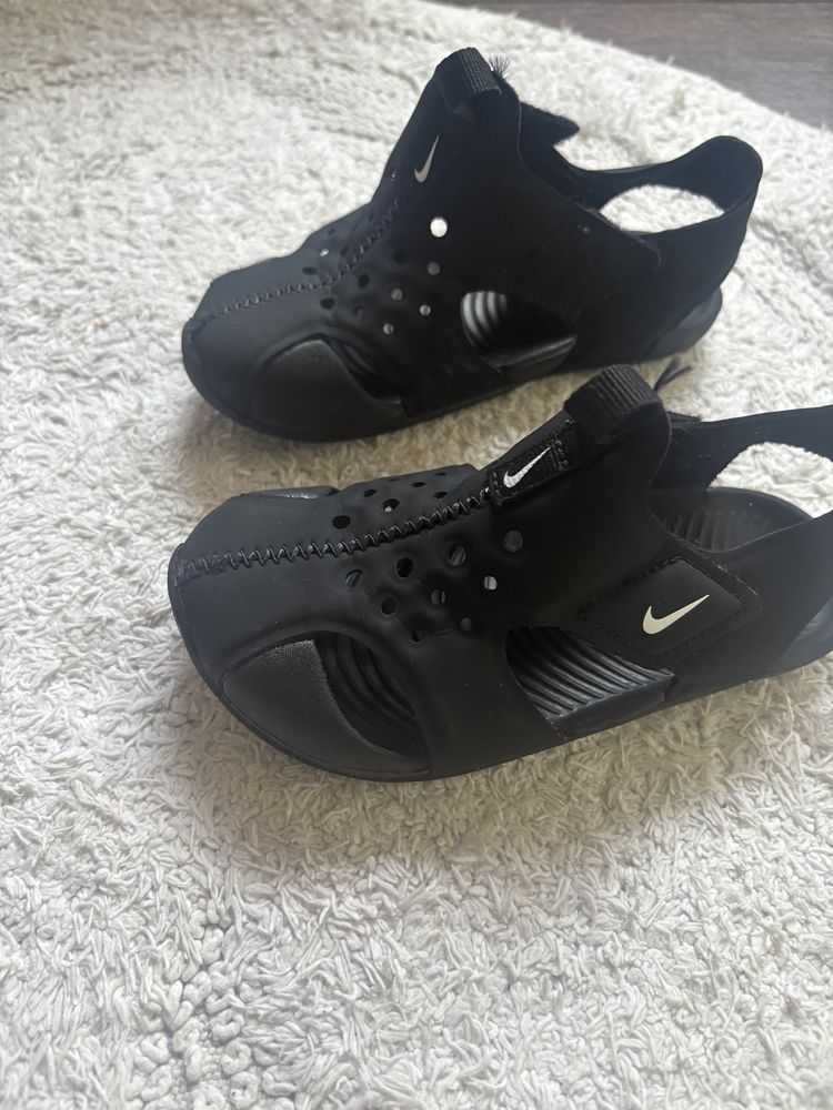 Сандали nike 26.5