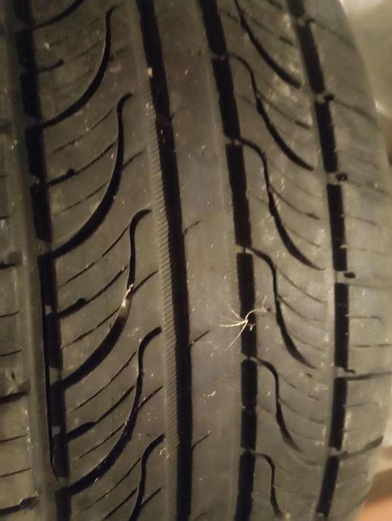 Продам Шины 235/55/17R 2 шт.