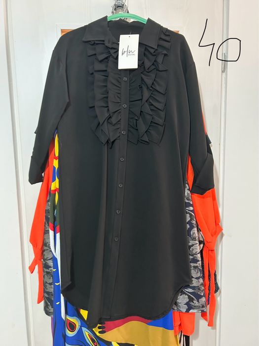 Vand rochite noi cu sau fara eticheta marimea 40