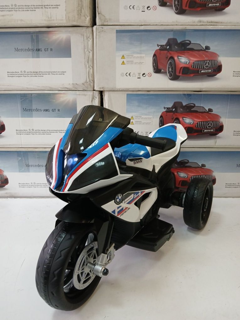 Промочия!Чисто нови!Акумулаторен чотор BMW HP4 12волта