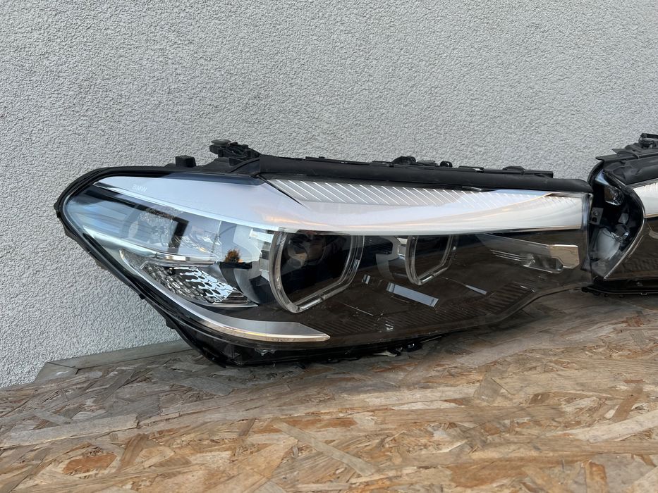 SET Far stanga dreapta BMW Seria5 G30 G31 LED adaptiv cornering