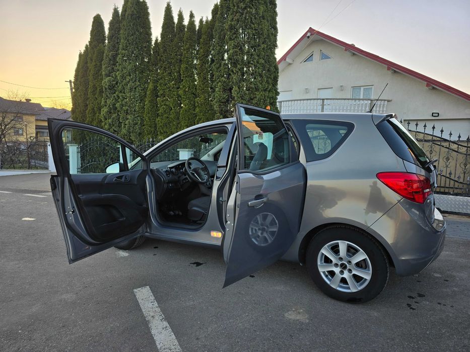 Opel Meriva B 2011