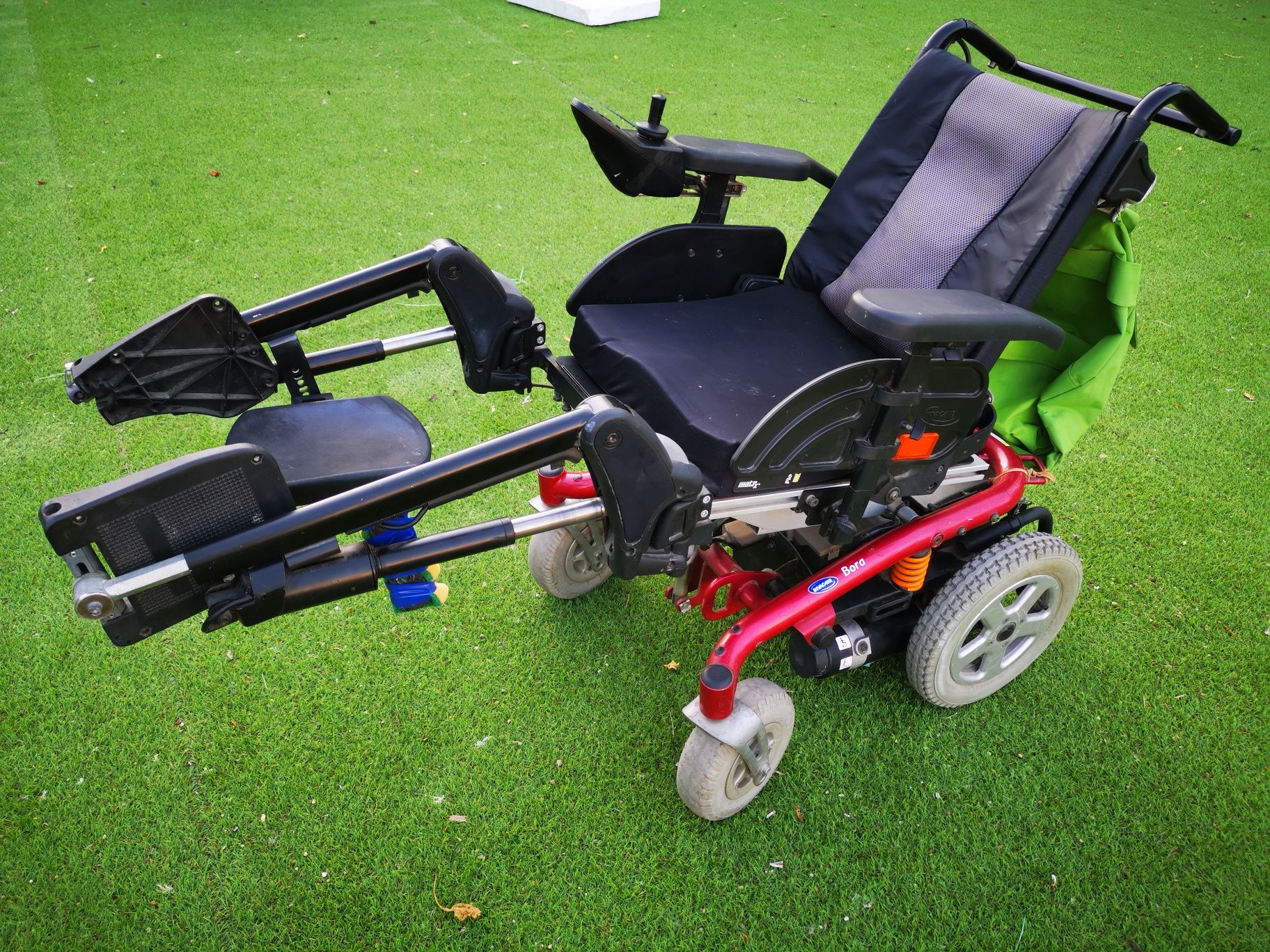 Carut electric persoane cu handicap