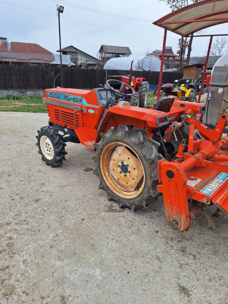 Vand tractor japonez kubota