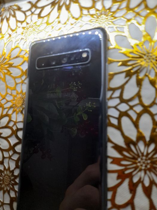 Samsung s10 5g 8/512 gb