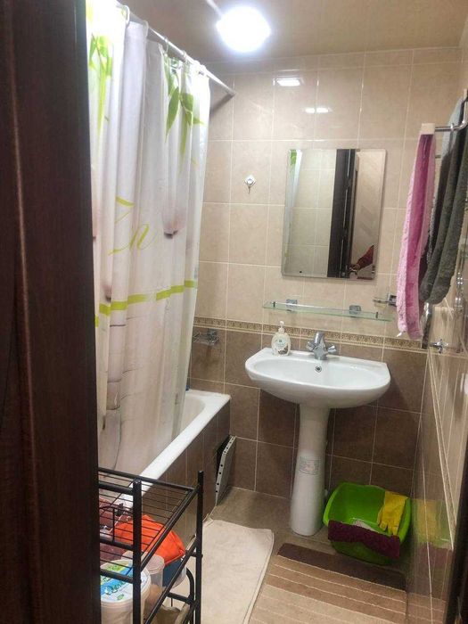 продается 4-х комнатная квартира, Ахмад Югнаки, Мирзо-Улугбекский р-н