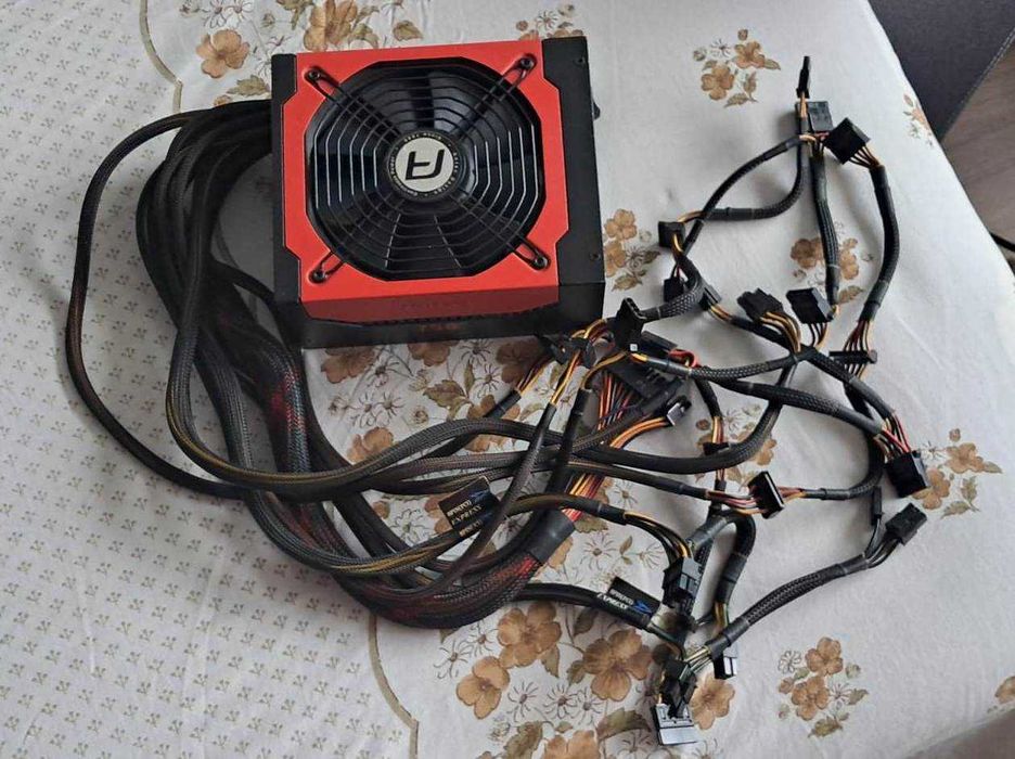 Sursa ANTEC de 750W, 80 Plus Bronze