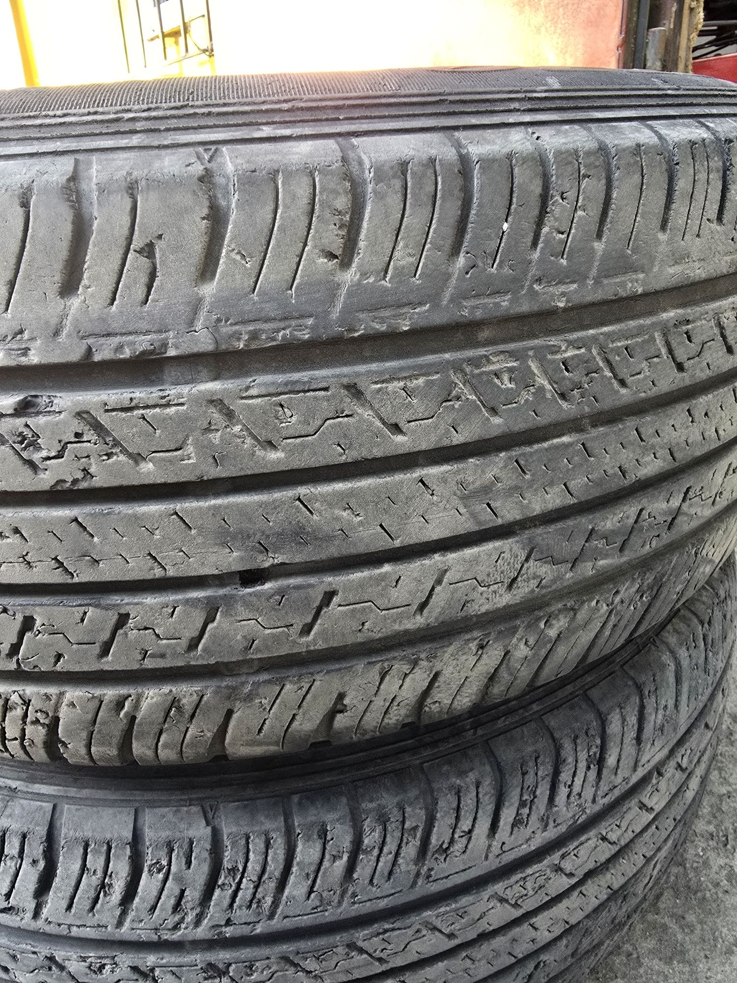 Шины Dunlop всесезонка б/у