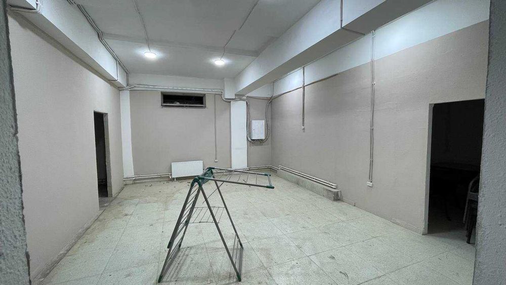 ор-р Бадамзар, кафе «Сардоба»
1 этаж + цоколь
Площадь: 700 м²