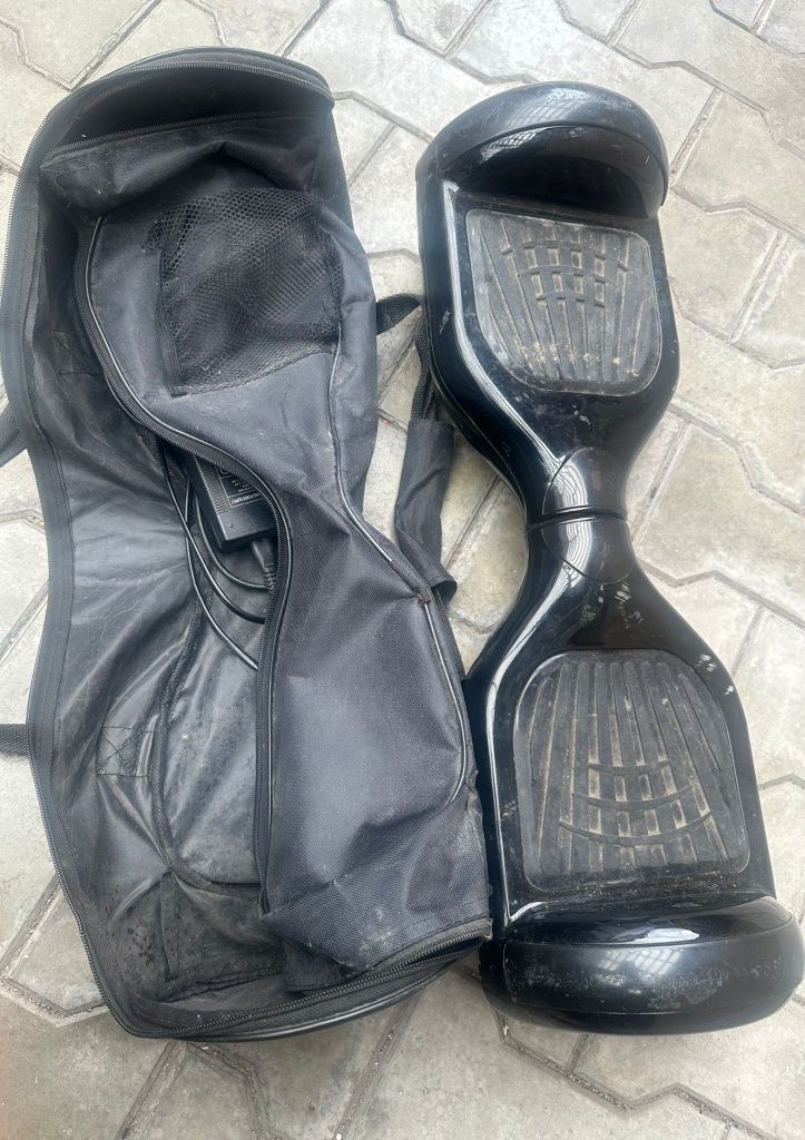 Vând Hoverboard în stare foarte buna