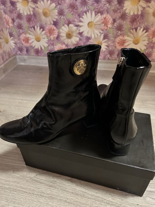 Лачени боти на GUCCI