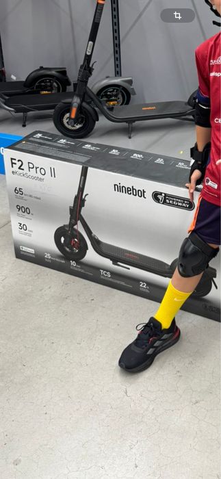 Trotinneta electrica Ninebot F2 Pro 2 2025