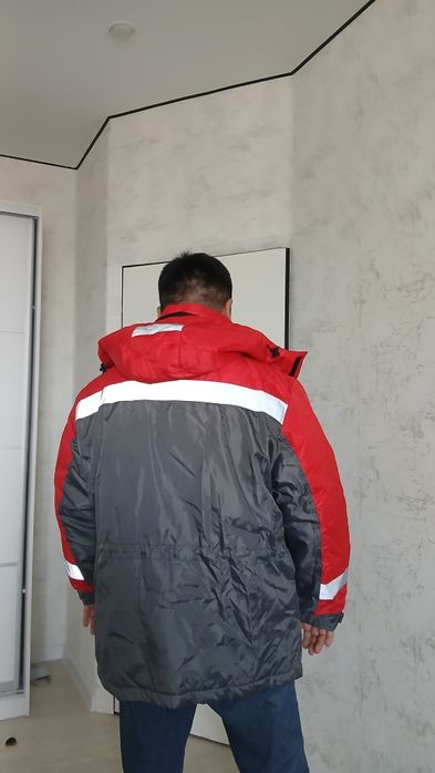 Продам зимнюю спецовку