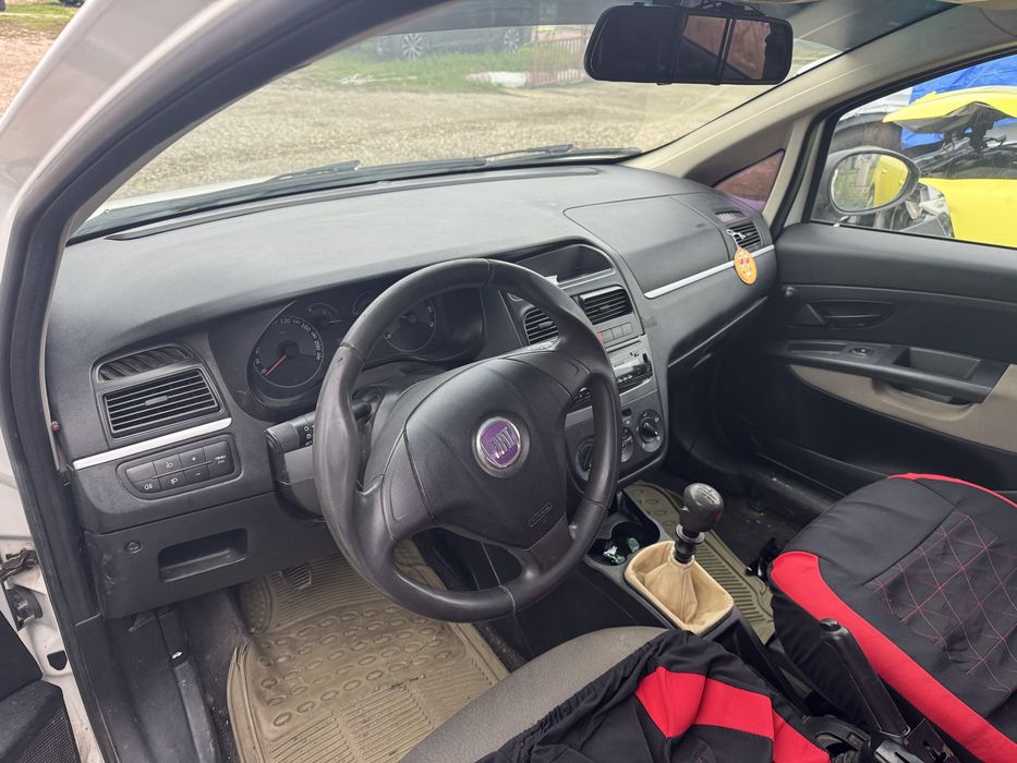 Dezmembrez Fiat Linea benzina 1,4 cod motor 350.A1000