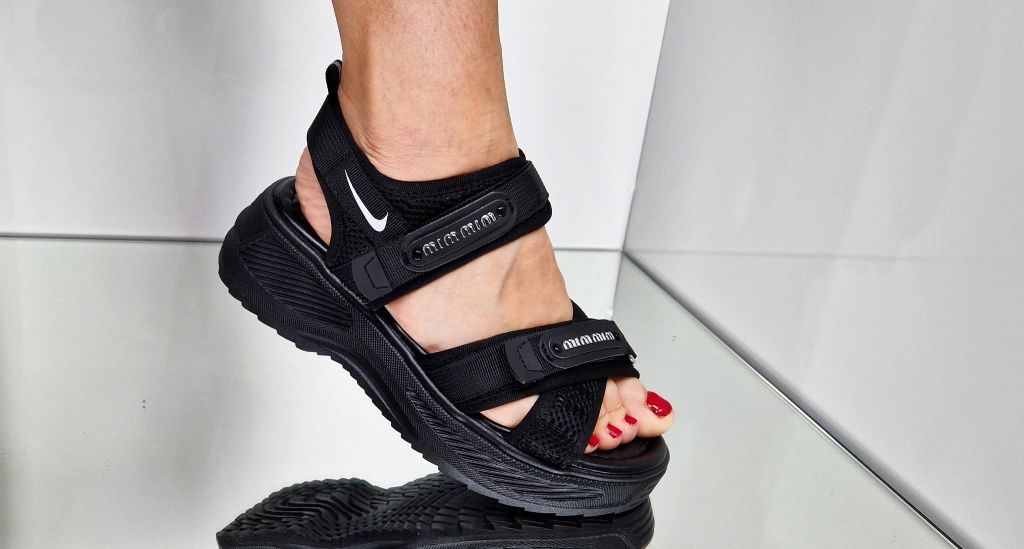 Nike черни дамски маратонки