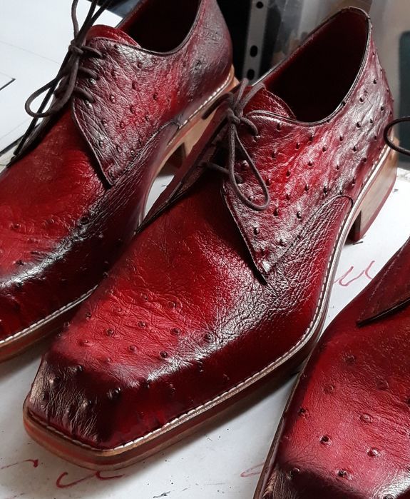 De vanzare Piele de strut