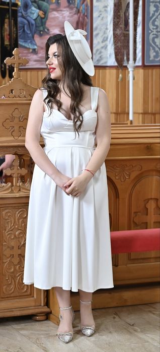 Rochie alba si palarie marimea L